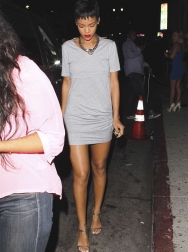 Filename=Rihanna_arriving_at_Eden_Club_in_Hollywood_15_9_2012_01.jpg
Filesize=1186KiB
Dimensions=1403x2000
Date added=Sep 23, 2016 Rihanna_arriving_at_Eden_Club_in_Hollywood_15_9_2012_01.jpg