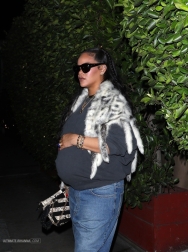 Filename=00025.jpg
Filesize=1857KiB
Dimensions=1638x2048
Date added=Aug 25, 2025 00025.jpg