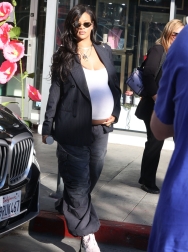 Filename=00003.jpg
Filesize=1528KiB
Dimensions=1439x2048
Date added=Aug 25, 2025 00003.jpg