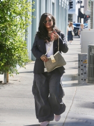 Filename=00016.jpg
Filesize=1723KiB
Dimensions=1364x2048
Date added=Aug 25, 2025 00016.jpg