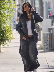 Filename=00047.jpg
Filesize=1340KiB
Dimensions=1365x2048
Date added=Aug 25, 2025 00047.jpg