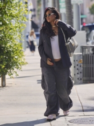 Filename=00048.jpg
Filesize=1506KiB
Dimensions=2048x1365
Date added=Aug 25, 2025 00048.jpg