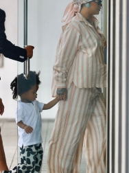 Filename=00002.jpg
Filesize=1135KiB
Dimensions=1151x2048
Date added=Aug 25, 2025 00002.jpg