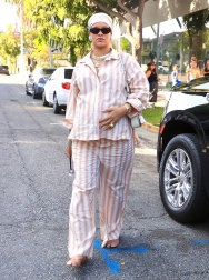 Filename=00027.jpg
Filesize=2277KiB
Dimensions=1365x2048
Date added=Aug 25, 2025 00027.jpg