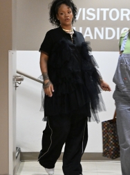 Filename=00010.jpg
Filesize=1391KiB
Dimensions=1365x2048
Date added=Sep 11, 2025 00010.jpg