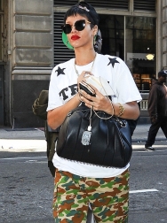 Rihanna2BRihanna2Btakes2Bfashion2Bstyle2Bnext2Blevel2BmmB5rS_uDVEx.jpg