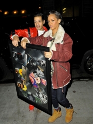 Rihanna2BRihanna2Bcarries2Bcommemorative2Bplaque2BA-qk-G1STAjx.jpg