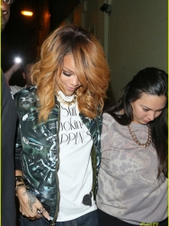 rihanna-lillie-bordello-nightclub-with-jennifer-rosales-04.jpg