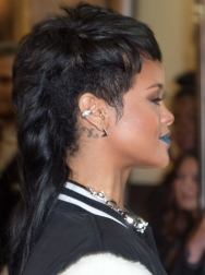 Rihanna2BRihanna2BRocks2BBlue2BLipstick2BLondon2Ble9lD2Akdpbx.jpg